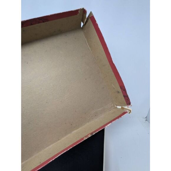 Home Alone 1991 Vintage Board Game Based on The 1990s Movie - Picture 2 of 11